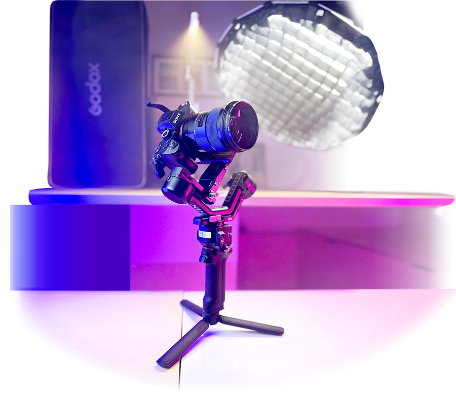 real-900px camera avec un ronin et lumière studio